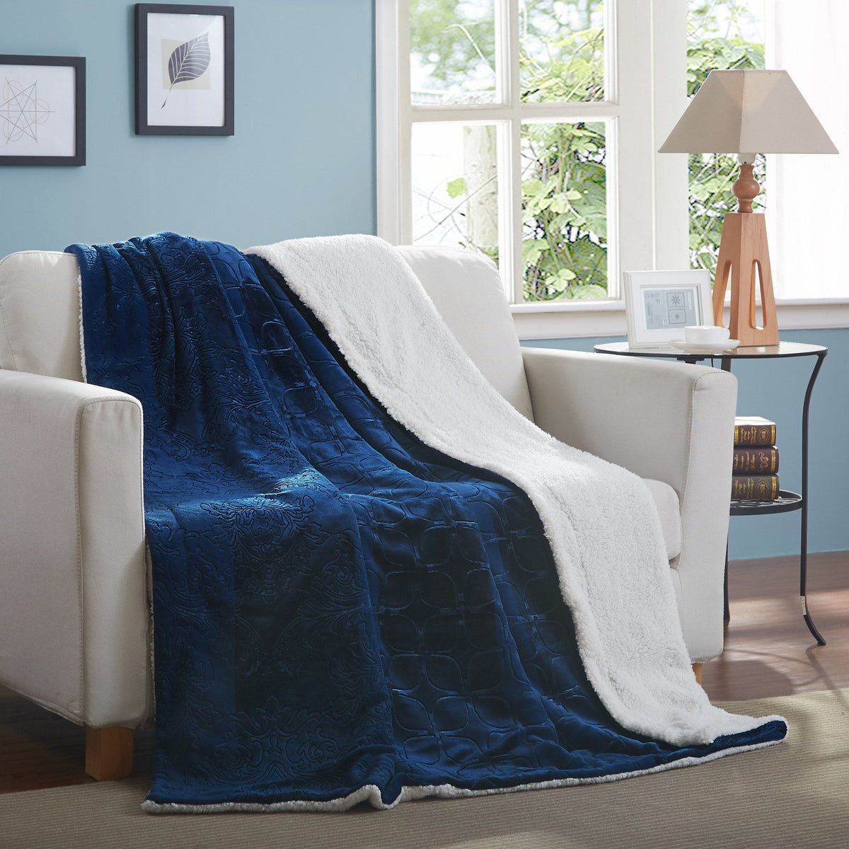 Cozy Night Blue Sherpa Throw Blanket