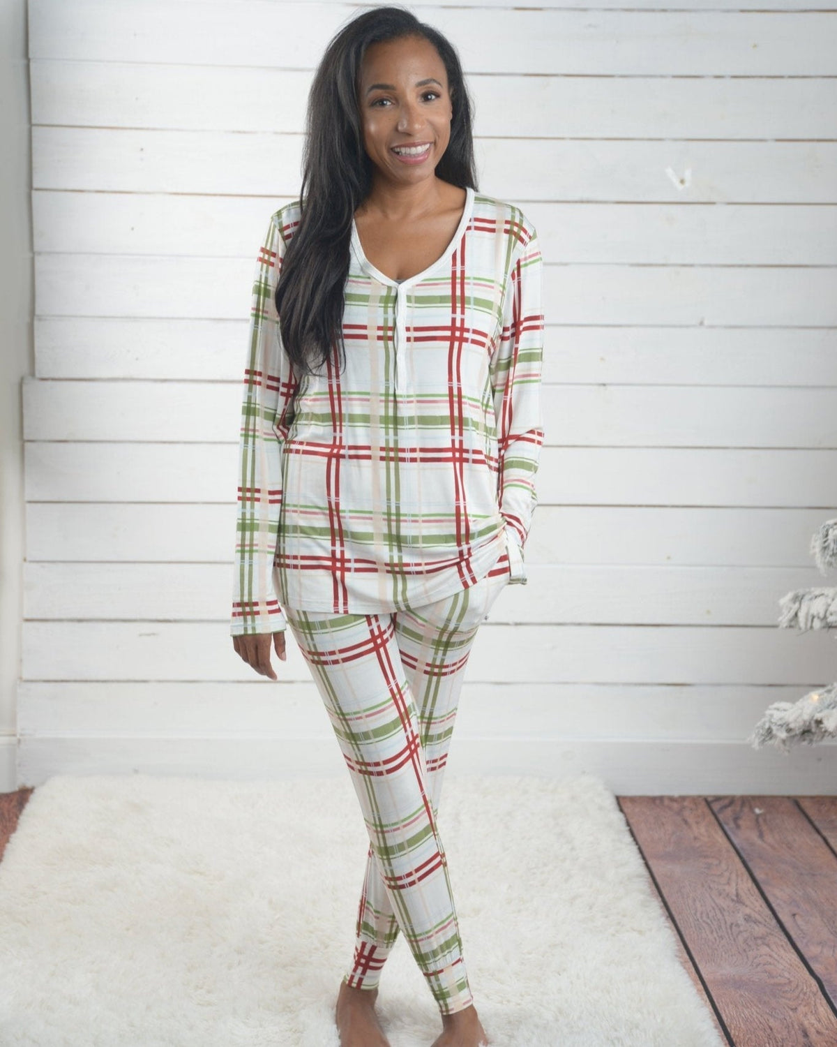 Women's Plaid Christmas Pajamas - Family Matching Set